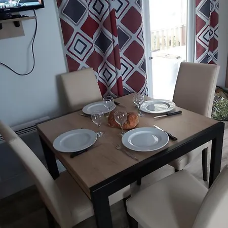 Mobilhome De Virginie, 6 Personnes A Contis Campsite Saint-Julien-en-Born